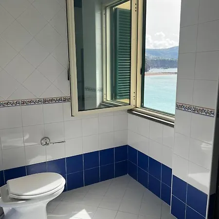 Ξενοδοχείο με διαμερίσματα Vient Mpop Con Terrazza Vista Mare