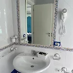 Vient Mpop Con Terrazza Vista Mare Aparthotel 4*